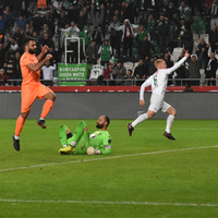 Konyaspor evinde güldü