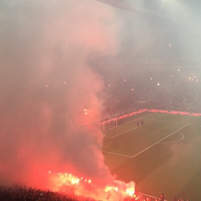 Galatasaray taraftarıyla buluştu