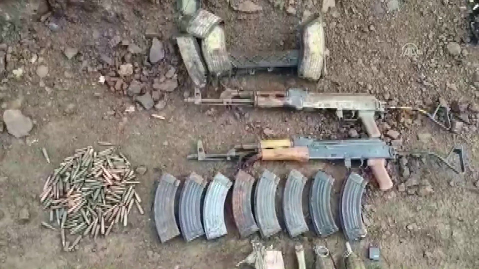 K.Irak'ta üs bölgesine sızamayan teröristler silah bırakıp kaçtılar!