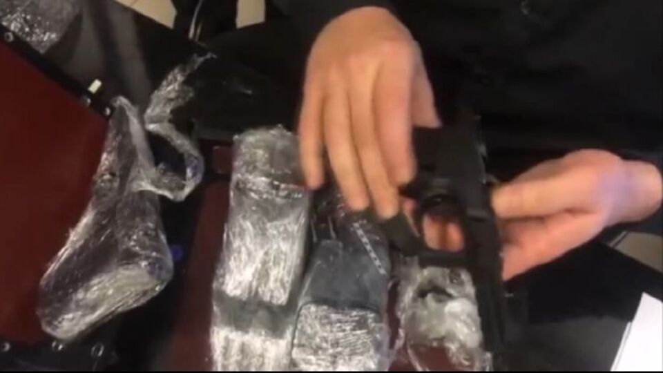 İstanbul'da 48 adet suikast silahı ele geçirildi