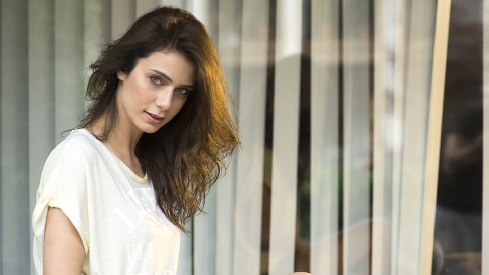 Çiğdem Batur kimdir?