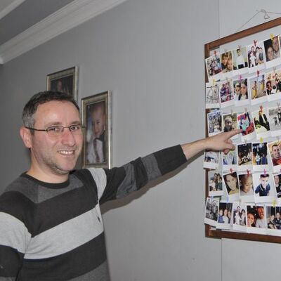 Kaldırıma başını çarptı, 34 yılı silindi