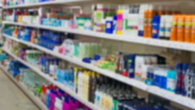 Kozmetik ürünlerinin kız çocuklarında erken ergenlikle bağlantısı olabilir