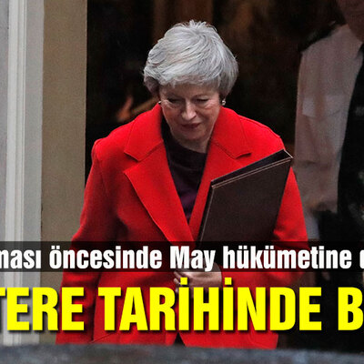 Brexit oylaması öncesinde May hükümetine bir darbe daha!