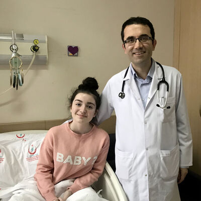 Hayatı kabusa döndü! Ayaktayken bile uyuyor...