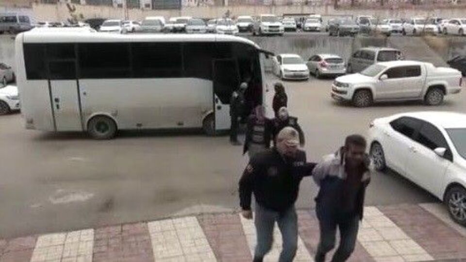 Van'da terör operasyonu: 10 gözaltı