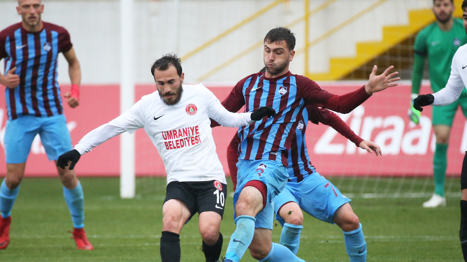 Ümraniyespor avantajı kaptı