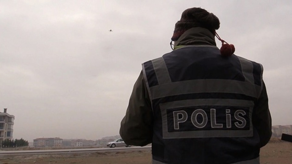 Serçeler buluyor, polis ceza kesiyor!