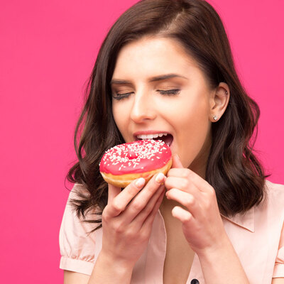 30 yaşından sonra bunları ağzınıza bile sürmeyin!