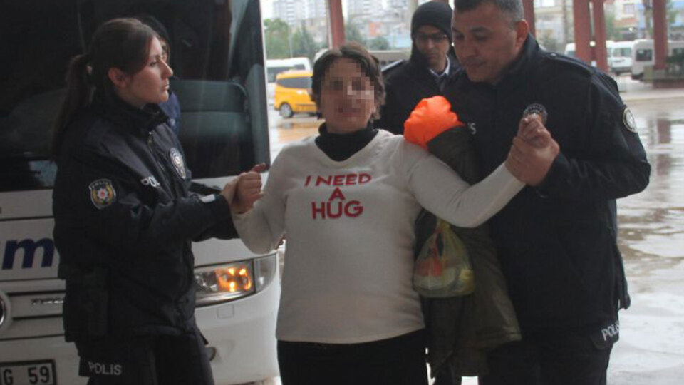 Akılalmaz olay! Hamile kadın otobüsü rehin aldı