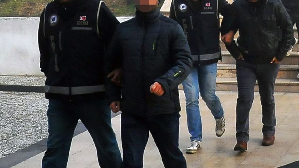 FETÖ'nün mahrem imamlarına ceza yağdı!
