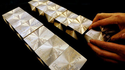 Paladyum altının tahtını salladı