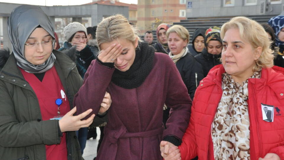 Vali yardımcısının kahreden ölümü! 1 hafta önce evlenmişlerdi...