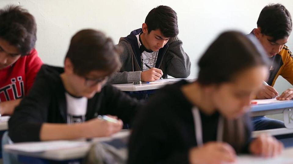 AÖL sınavı saat kaçta?