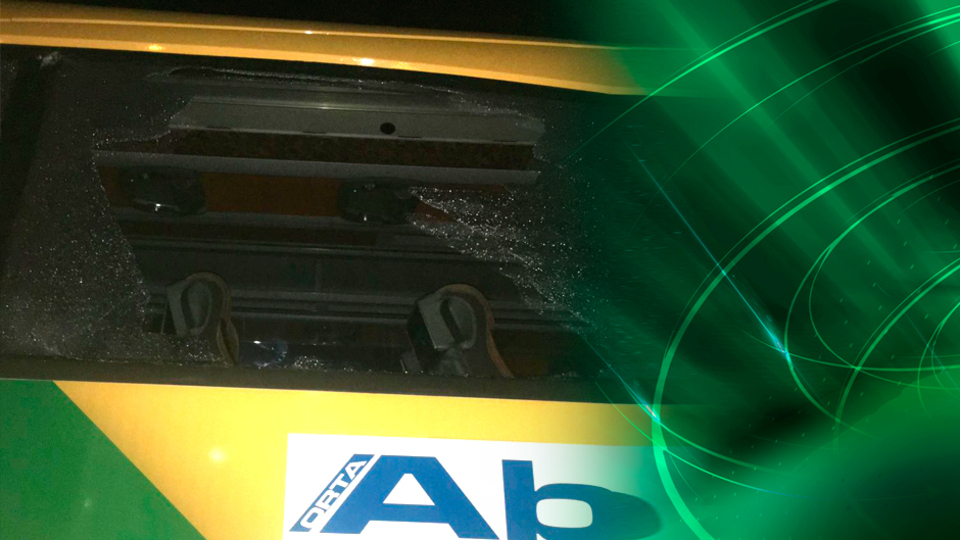 Konyaspor taraftarını taşıyan otobüse saldırı