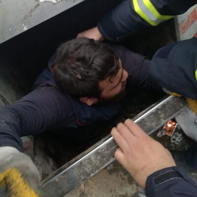 Çöp toplamak için girdi! Çıkamadı!