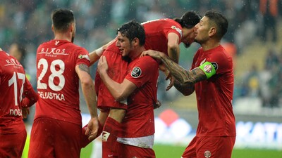 Bursa'da Antalya rüzgarı esti!