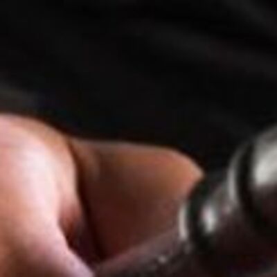 Öğrencisinin saçını kesti! 6 ayrı suçtan yargılanacak