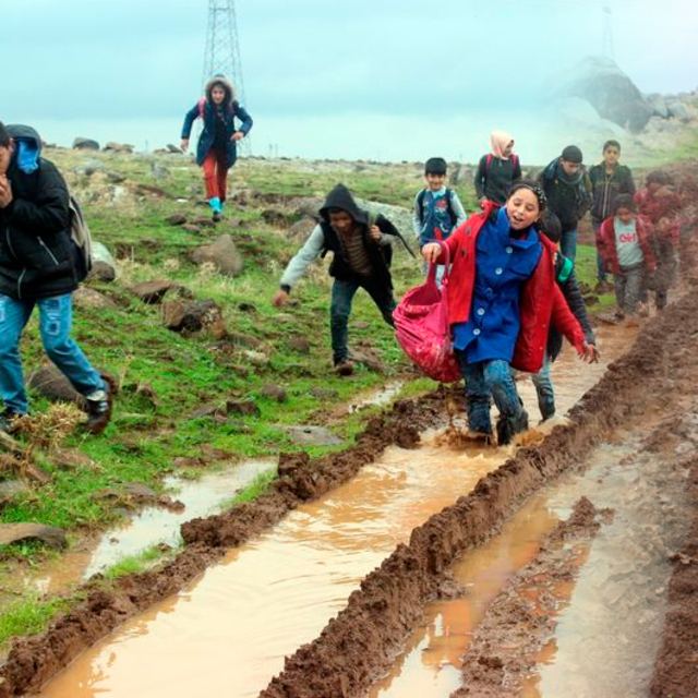 Okul yolu çamurdan!