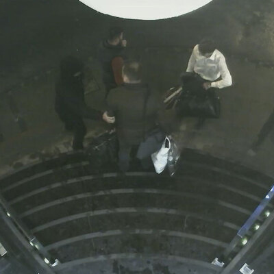 Polisten polise operasyon! 3 kat aşağıya indiler...