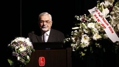 Prof. Dr. Bozkurt Güvenç hayatını kaybetti