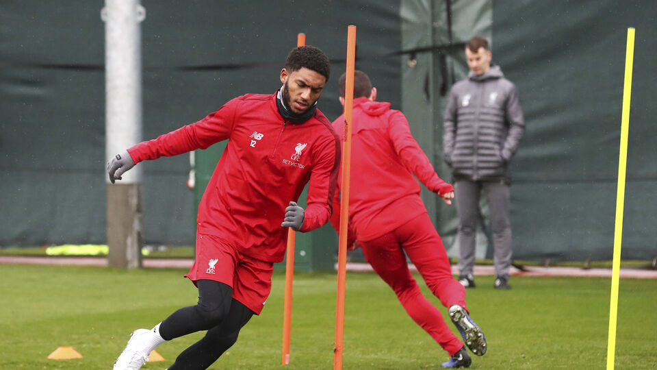 Liverpool, Joe Gomez'in sözleşmesini uzattı