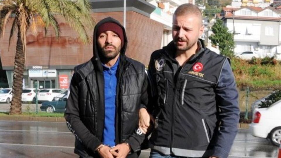 Polis takibe aldı! Hademe uyuşturu taciri çıktı!