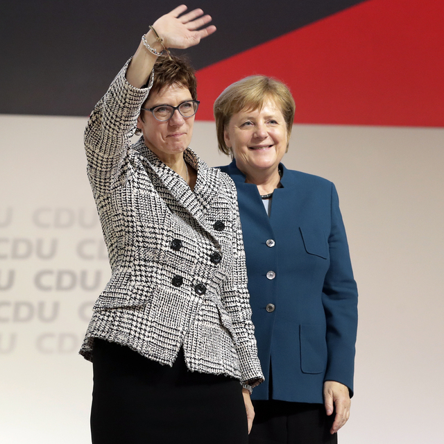 Almanya'da kadın gücü: Merkel'den sonra Karrenbauer!