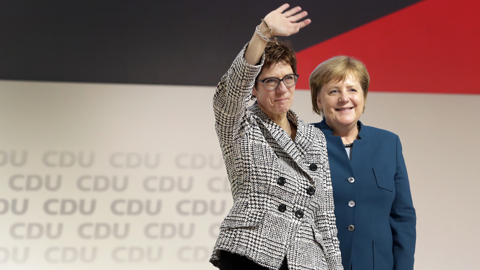 Almanya'da kadın gücü: Merkel'den sonra Karrenbauer!