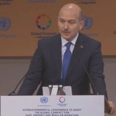 "3.6 milyon Suriyeliyi barındırıyoruz"