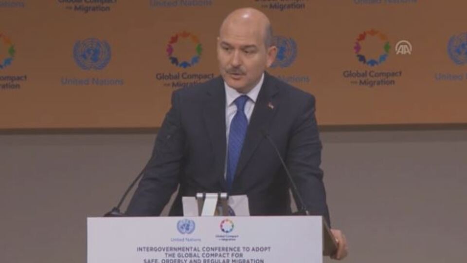 "3.6 milyon Suriyeliyi barındırıyoruz"