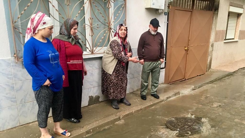 Mahalleli böyle isyan etti: Bu bizim kaderimiz mi?