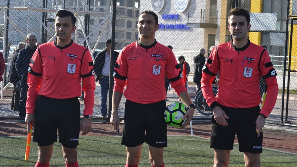 Akşam Süper Lig'de, sabah Amatör Lig'de