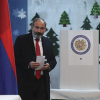 Ermenistan'da Paşinyan ittifakı kazandı