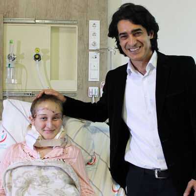 Kafa derisi tamamen koptu!