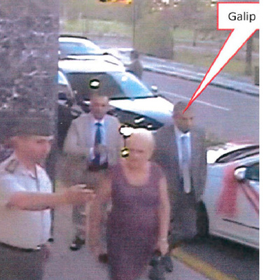 "8 yıldır yanımda yılan beslemişim"