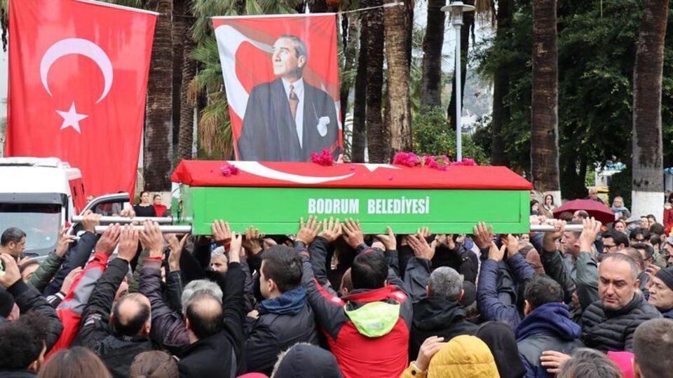 Cem Demir son yolculuğuna uğurlandı