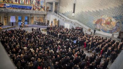 Nobel ödülleri sahiplerine verildi