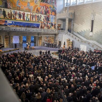 Nobel ödülleri sahiplerine verildi