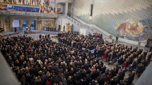 Nobel ödülleri sahiplerine verildi