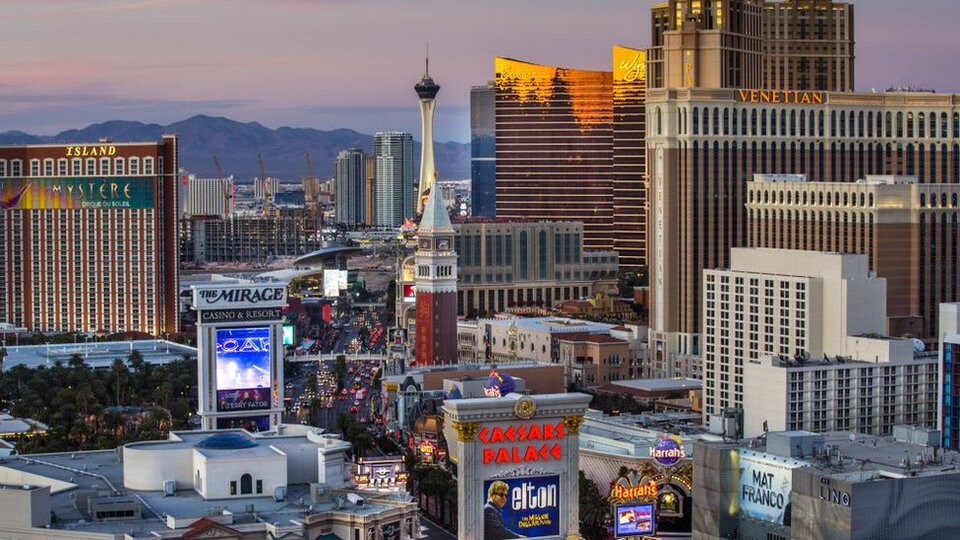 İki Katolik rahibe çaldıkları yarım milyon doları Las Vegas'ta kumarda harcadı