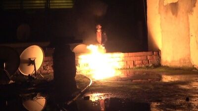 Kayınvalidesine kızdı kendini yakmak istedi