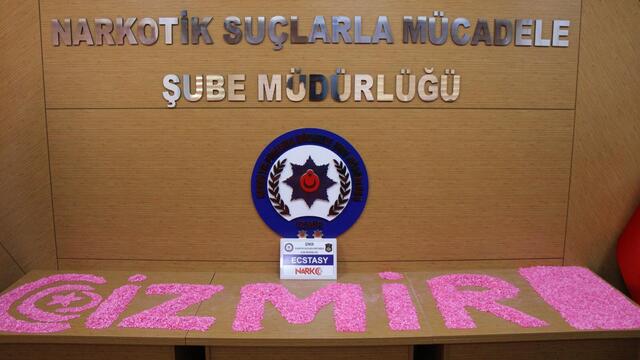 İzmir'e uyuşturucu sevkiyatına darbe