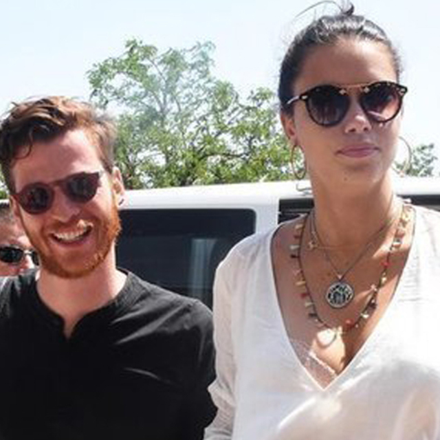 Adriana, Metin'i sildi