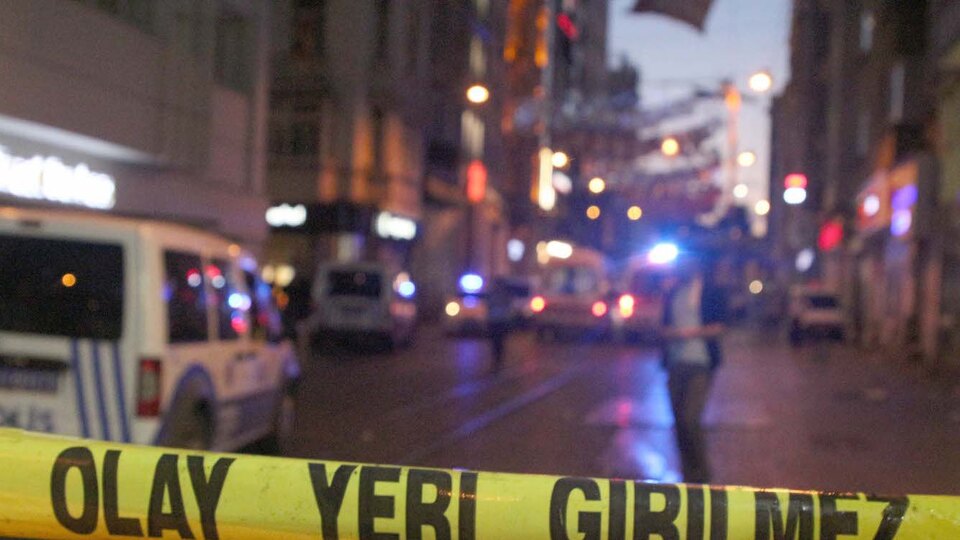 İstanbul'da 2 kişi evde ölü bulundu