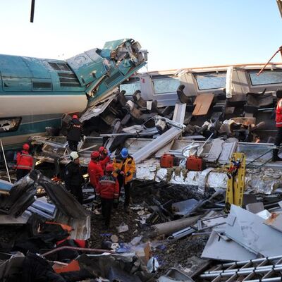 Ulaştırma Bakanı Turhan'dan kazayla ilgili açıklama