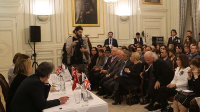 Londra'da "Değişen Ortadoğu'da Türkiye" paneli