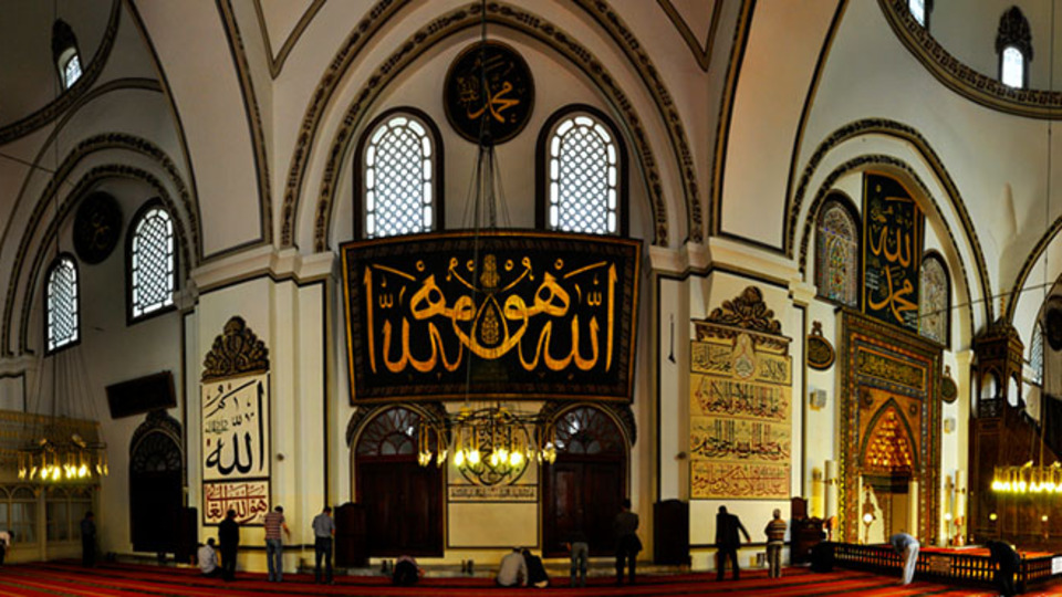 Bursa Cuma namazı saat kaçta?