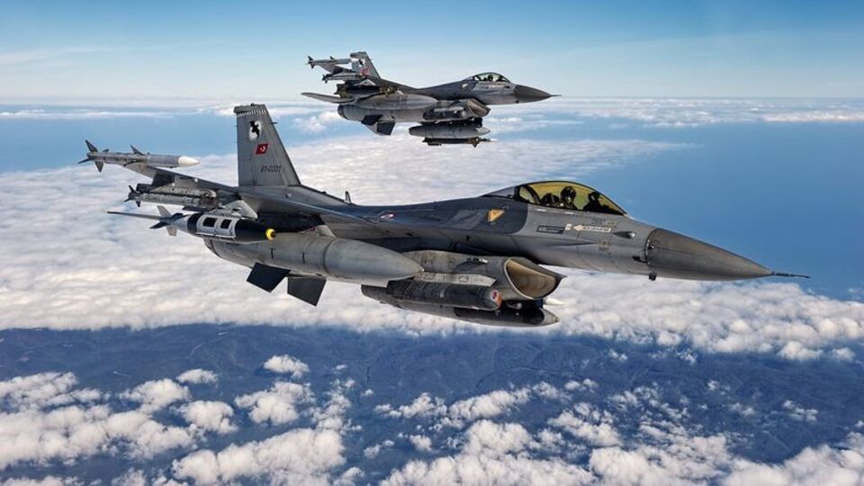 Terör örgütü YPG/PKK Esad'dan destek istedi!