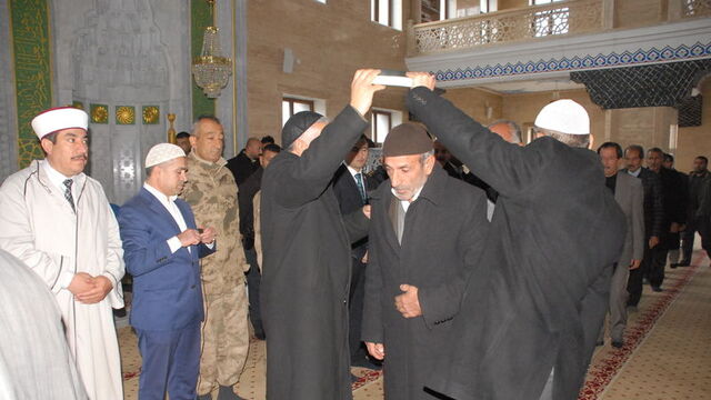 Muş Bulanık ilçesinde husumetli aileler barıştırıldı